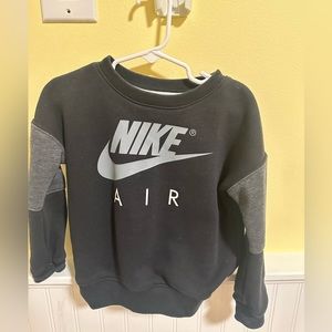 EUC Nike kids pullover